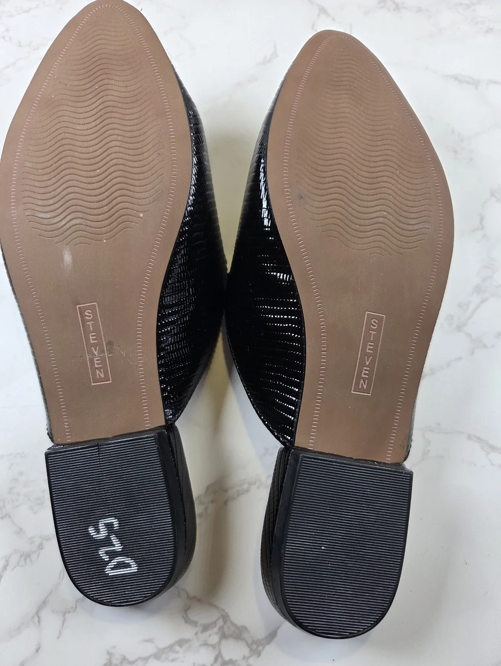 Black Pointed Slip-On Mules(B5) - Picture 4 of 6